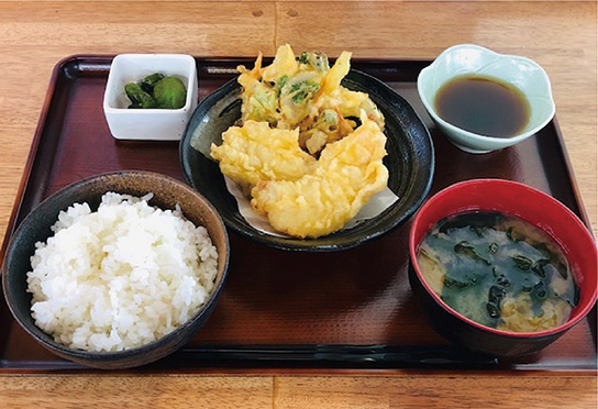 なまず天ぷら定食