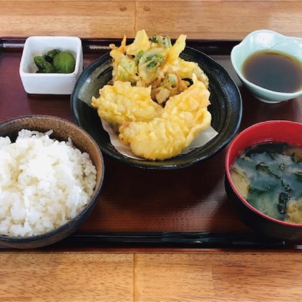 なまず天ぷら定食
